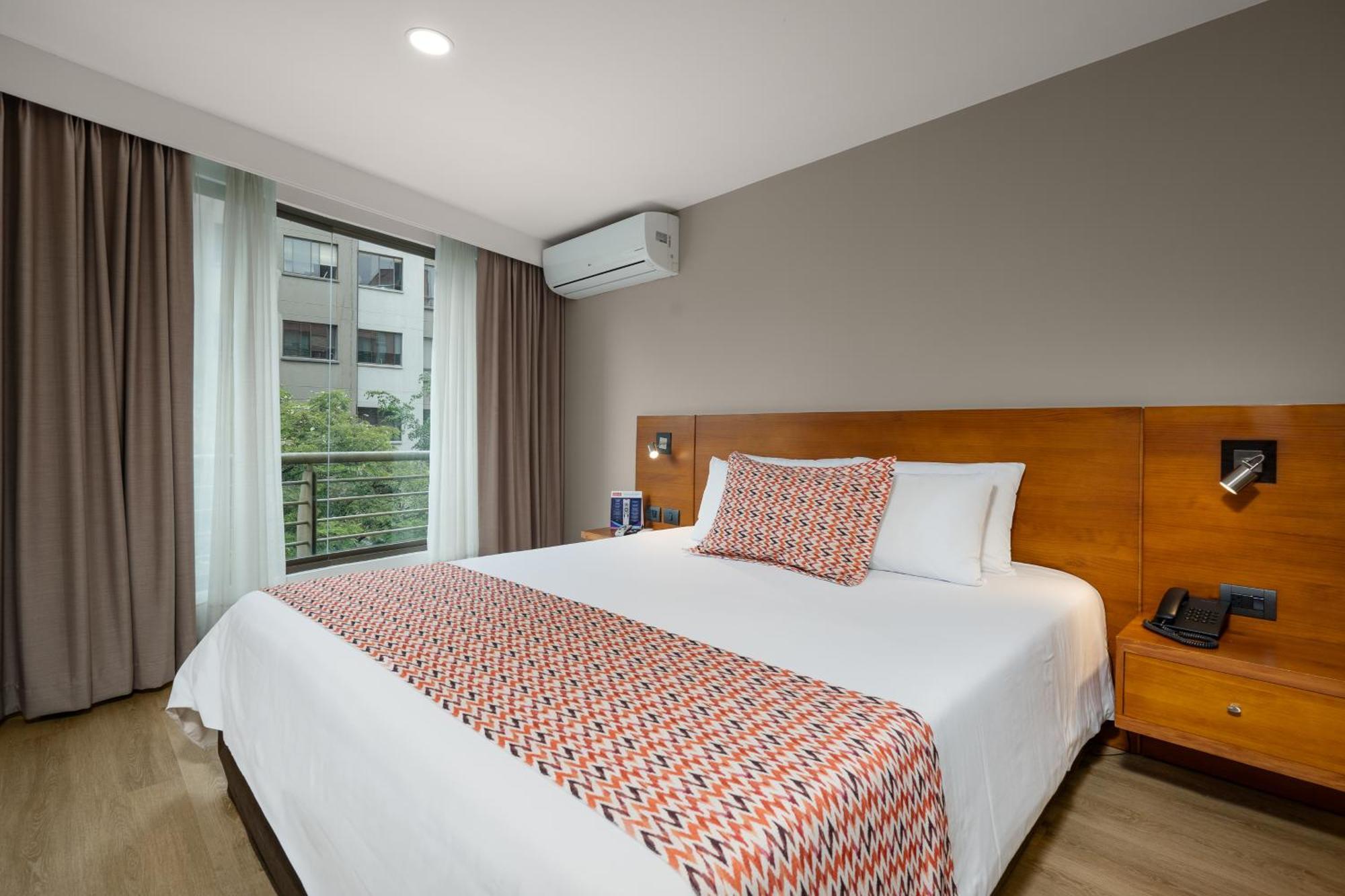 Leblon Suites Hotel Medellín Eksteriør billede